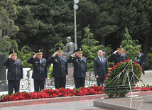 Azerbaijani public commemorates 88th anniversary of National Leader Heydar Aliyev, Baku, Azerbaijan, May 10, 2011