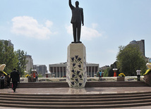 Flower festival in Baku, Azerbaijan, May 10, 2011