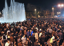 Spectacular fireworks fills Baku sky, Azerbaijan, May 11, 2011 