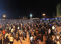 Spectacular fireworks fills Baku sky, Azerbaijan, May 11, 2011 