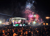 Spectacular fireworks fills Baku sky, Azerbaijan, May 11, 2011 