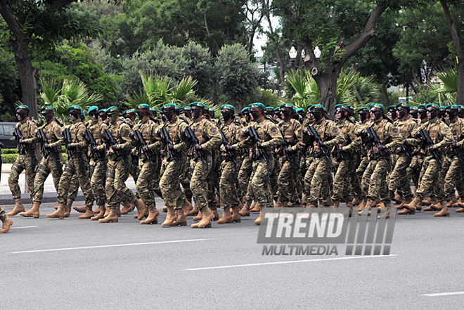 Military parade rehearsal in Baku, June 24, 2011