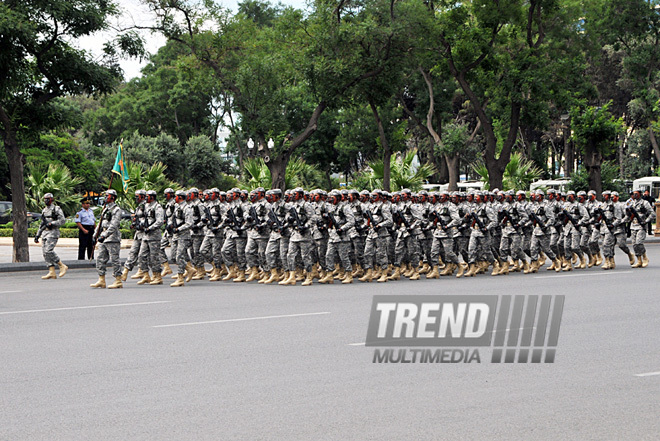 Military parade rehearsal in Baku, June 24, 2011