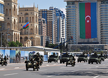 Bakıda Azərbaycan Silahlı Qüvvələri Gününə həsr olumuş hərbi parad keçirilib, 26 iyun 2011