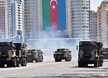 Bakıda Azərbaycan Silahlı Qüvvələri Gününə həsr olumuş hərbi parad keçirilib, 26 iyun 2011