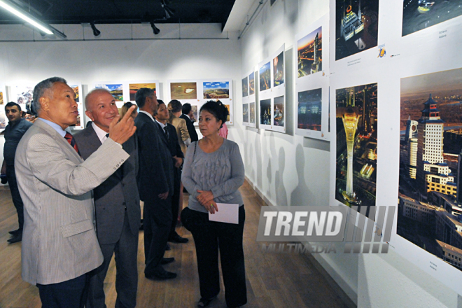 Qazaxıstan Respublikası Konstitutsiyasının qəbul olunmasının 16-ci ildönümünə həsr olunmuş fotosərgi, Bakı, Azərbaycan, 24 avqust 2011