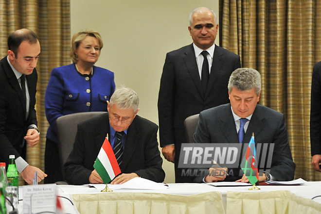 Azerbaijan, Hungary sign documents on economic cooperation. Baku, Azerbaijan, Nov.11, 2011