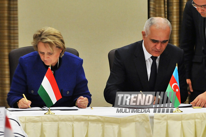 Azerbaijan, Hungary sign documents on economic cooperation. Baku, Azerbaijan, Nov.11, 2011