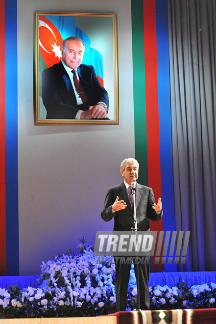 Representatives of ruling New Azerbaijan Party revere national leader Heydar Aliyev's memory. Baku, Azerbaijan, Dec.10, 2011 