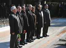 Representatives of ruling New Azerbaijan Party revere national leader Heydar Aliyev's memory. Baku, Azerbaijan, Dec.10, 2011 