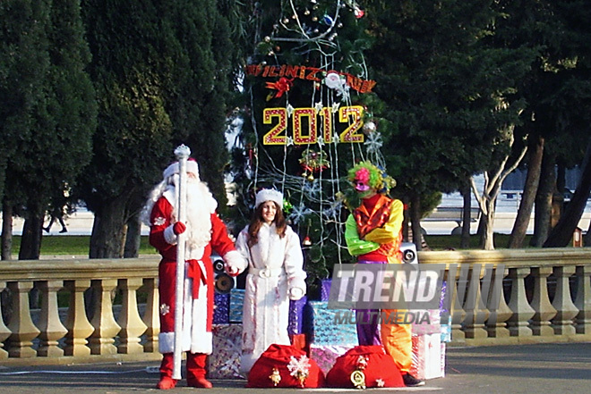 Yeni 2012-ci ilin ilk günləri Bakıda. Azərbaycan, 02 yanvar 2012