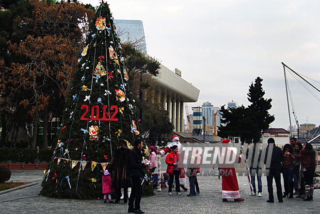 Yeni 2012-ci ilin ilk günləri Bakıda. Azərbaycan, 02 yanvar 2012