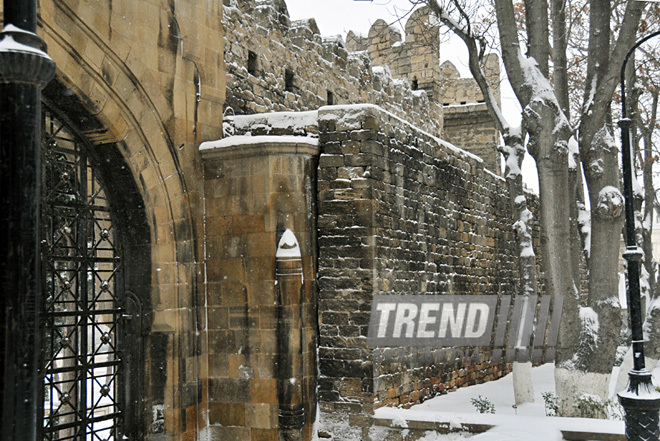 Bakının qar mənzərələri. Azərbaycan, 28 yanvar 2012