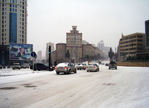 Bakının qar mənzərələri. Azərbaycan, 28 yanvar 2012