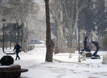 Bakıda güclü külək və şaxtalı hava hökm sürür... Azərbaycan, 08 fevral 2012