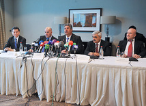 FIDE and Azerbaijani Chess Federation sign cooperation agreement. Baku, Azerbaijan, Apr. 03, 2012