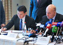 World Chess Federation (FIDE) president Kirsan Ilyumzhinov and Azerbaijani Chess Federation president Elman Rustamov signed a cooperation agreement. Baku, Azerbaijan, Apr. 03, 2012