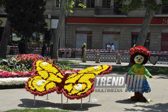 Flower festival in Baku, Azerbaijan, May 10, 2012