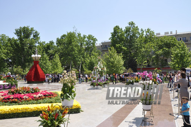 Flower festival in Baku, Azerbaijan, May 10, 2012