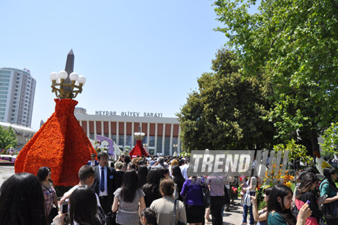 Flower festival in Baku, Azerbaijan, May 10, 2012