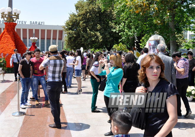 Flower festival in Baku, Azerbaijan, May 10, 2012