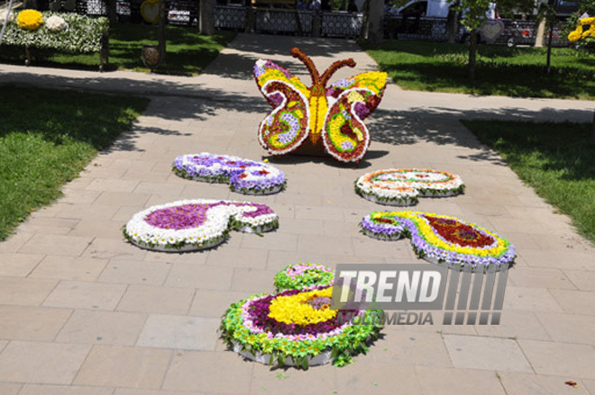 Flower festival in Baku, Azerbaijan, May 10, 2012