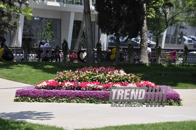 Flower festival in Baku, Azerbaijan, May 10, 2012