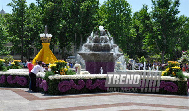 Flower festival in Baku, Azerbaijan, May 10, 2012