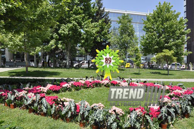 Flower festival in Baku, Azerbaijan, May 10, 2012