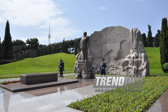 Azerbaijan's public marks 89th birthday of Nationwide Leader Heydar Aliyev. Baku, Azerbaijan, May 10, 2012