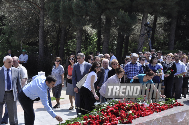 Azerbaijan's public marks 89th birthday of Nationwide Leader Heydar Aliyev. Baku, Azerbaijan, May 10, 2012