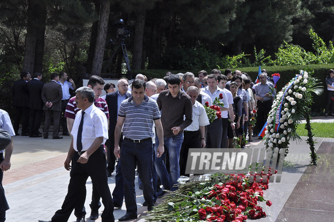 Azerbaijan's public marks 89th birthday of Nationwide Leader Heydar Aliyev. Baku, Azerbaijan, May 10, 2012