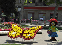 Flower festival in Baku, Azerbaijan, May 10, 2012