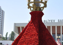 Flower festival in Baku, Azerbaijan, May 10, 2012