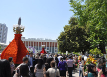 Flower festival in Baku, Azerbaijan, May 10, 2012