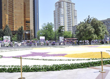 Flower festival in Baku, Azerbaijan, May 10, 2012