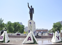 Flower festival in Baku, Azerbaijan, May 10, 2012