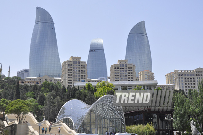 Bakı Funikulyoru əsaslı təmir və yenidənqurmadan sonra. Bakı, Azərbaycan, 25 may 2012