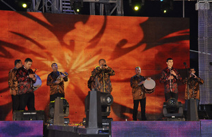 Baku hosts concert and firework celebrations on the occasion of the Day of Republic. Baku, Azerbaijan, May 28, 2012 