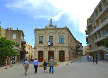 İçəri Şəhərdə gəzinti. Bakı, Azərbaycan, 30 may 2012