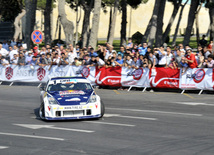 David Coulthard demonstrated the show in Baku. Azerbaijan, June 17, 2012