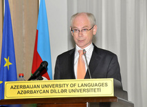 Aİ Şurası rəhbəri Herman Van Rompeyə Azərbaycan Dillər Universitetinin fəxri doktoru adı verilib. Bakı, Azərbaycan, 05 iyul 2012