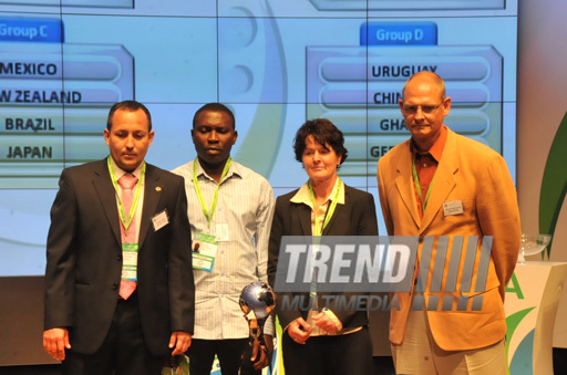 В Баку прошла жеребьевка среди национальных команд, участвующих в чемпионате мира по футболу среди девушек до 17 лет. Баку, Азербайджан, 06 июля 2012 г.