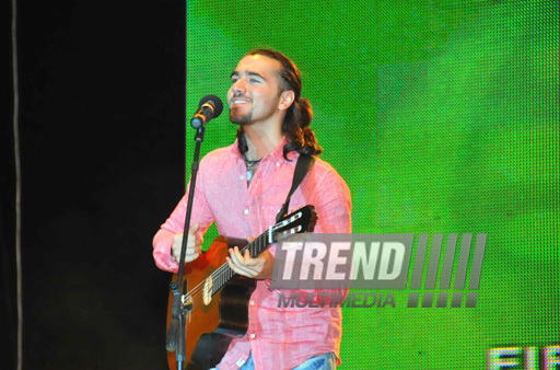 В Баку прошел концерт в поддержку Чемпионата мира по футболу среди девушек. Баку, Азербайджан, 06 июля 2012 г. 