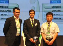 В Баку прошла жеребьевка среди национальных команд, участвующих в чемпионате мира по футболу среди девушек до 17 лет. Баку, Азербайджан, 06 июля 2012 г.