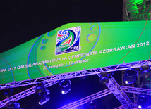 В Баку прошел концерт в поддержку Чемпионата мира по футболу среди девушек. Баку, Азербайджан, 06 июля 2012 г.