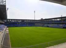 Bakının "8-ci kilometr" qəsəbəsində tikilən yeni stadion. Bakı, Azərbaycan, 09 iyul 2012