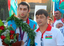 Azerbaijani Olympians, who returned home, visited the monument to national leader Heydar Aliyev. Baku, Azerbaijan, Aug.15, 2012