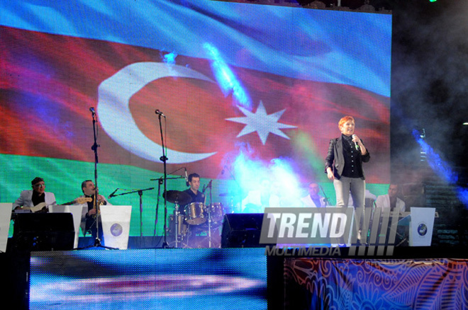 A grand concert was held in Baku in connection with the State Flag Day. Azerbaijan, Nov.09, 2012