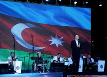 A grand concert was held in Baku in connection with the State Flag Day. Azerbaijan, Nov.09, 2012